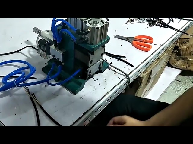 Manual Pneumatic Cable Stripping and Twisting Machine Tool