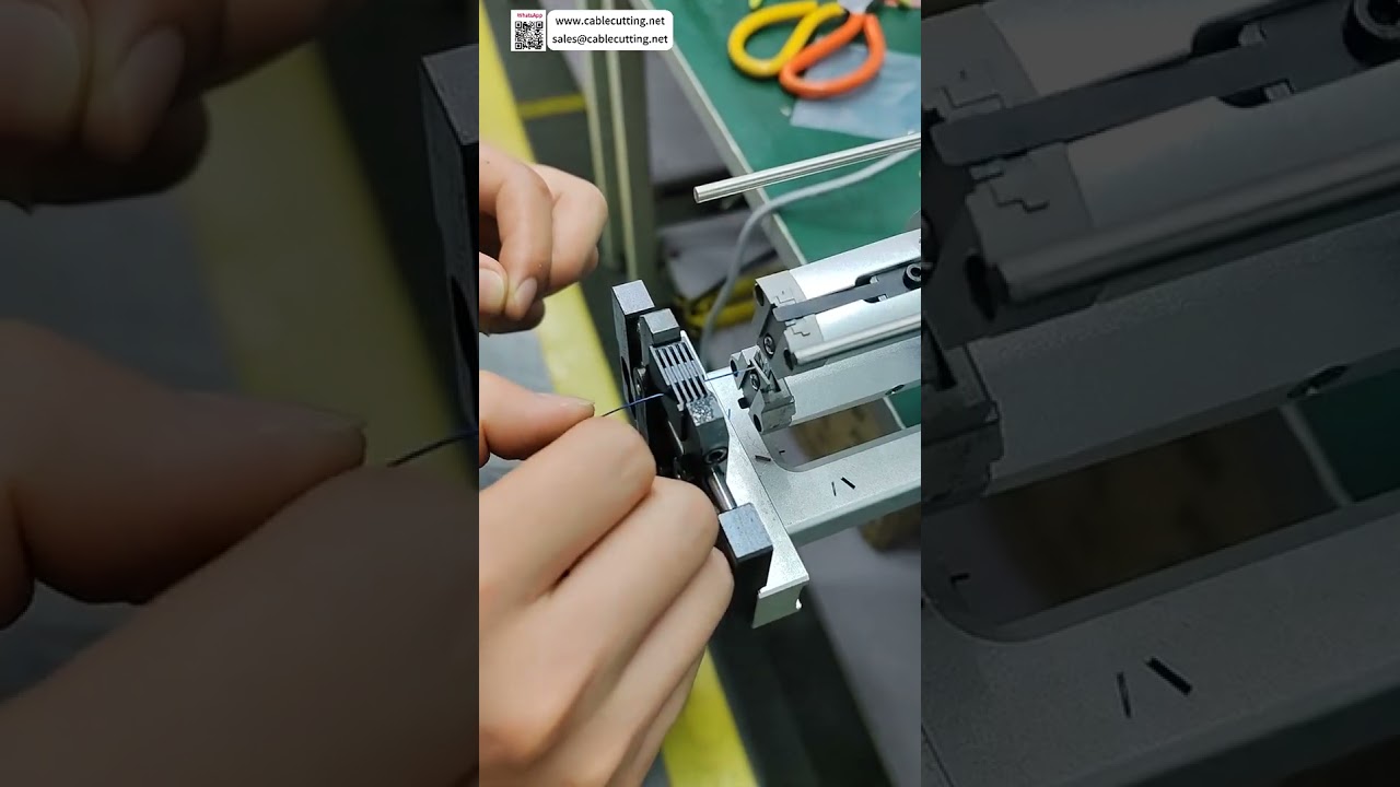 Stroj na odizolování koaxiálního kabelu – dokonalé 3vrstvé odizolování pro ultratenký drát 34 AWG