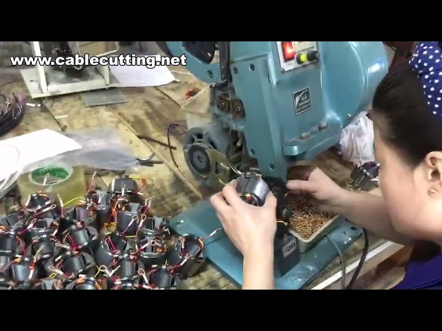 Krimpovací stroj na pásy, kabely a měď – profesionální kabeláž pro automatizaci