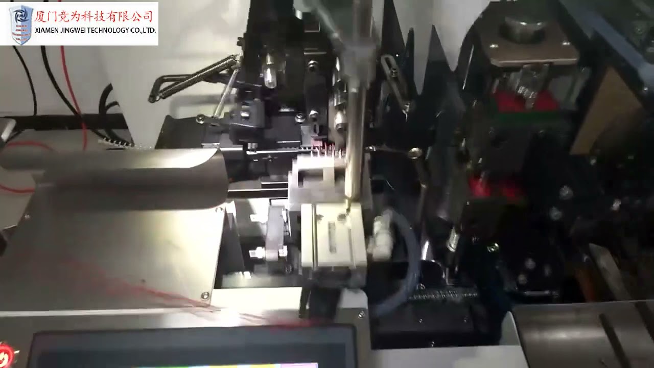 Automatický stroj na řezání, odizolování, krimpování, pájení a cínování kabelů pro automobilové svazky