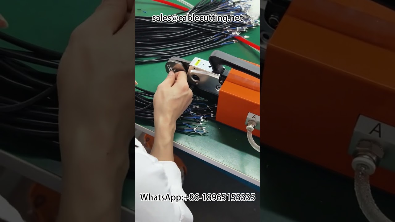 Krimpovací stroj pro čtvercové trubkové svorky 0,25–10 mm² | Precizní krimpování