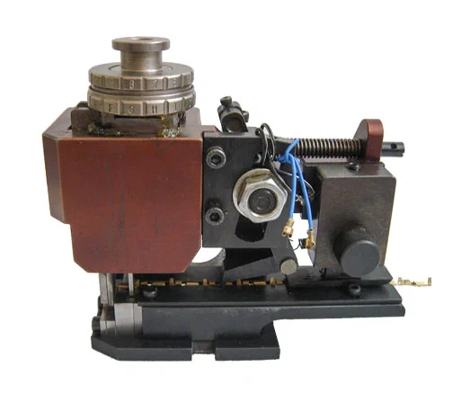 Evropský mechanický krimpovací aplikátor Ta-20u pro U koncovky A-12