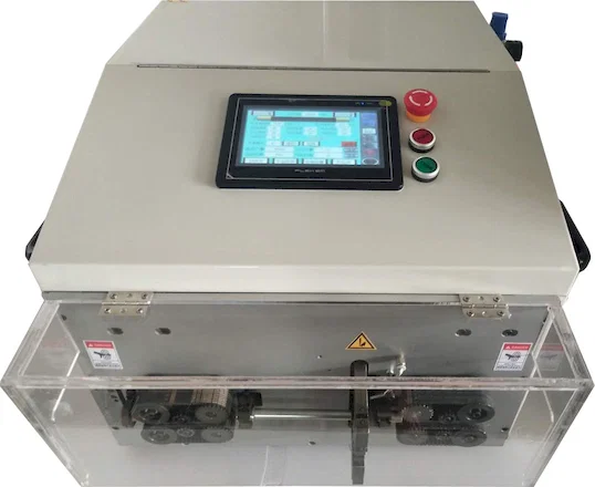 Odizolování a stříhání dvojitých kulatých opláštěných kabelů WPM-YHT2