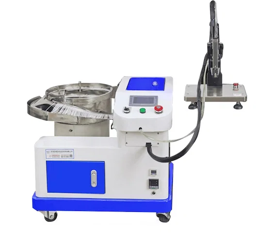 Vázání cívek mědi motorových statorů nylonovými stahovacími páskami WPM-25100M