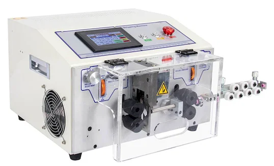 Ovládání dotykovou obrazovkou, stříhání plášťů kabelů WPM-HT2S